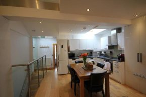 Cambridge city centre immaculate 2 bed apartment